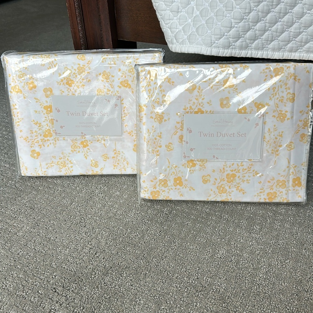 Sweet Honey twin duvet set - yellow and white floral